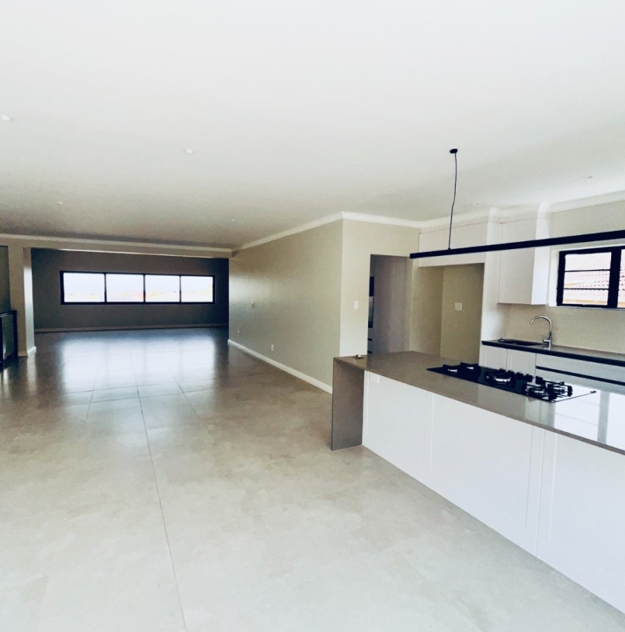 3 Bedroom Property for Sale in Wavecrest Eastern Cape